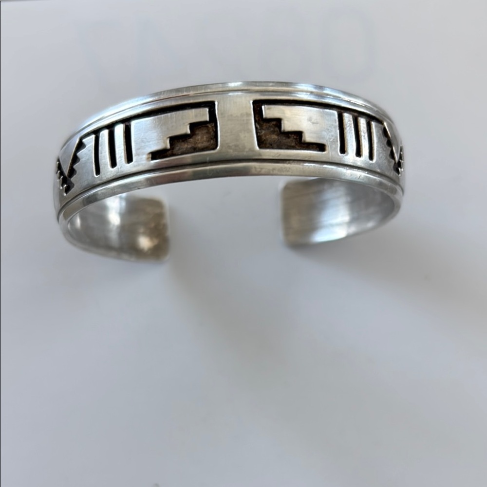Native American Hopi style sterling silver bracelet